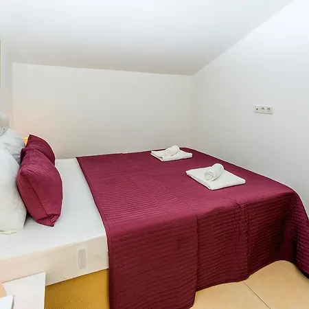 Apartment Pinara
