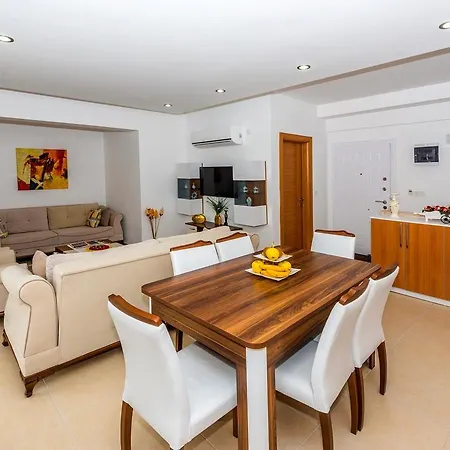 Pinara Apartment *