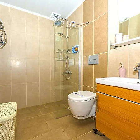 Pinara Apartment