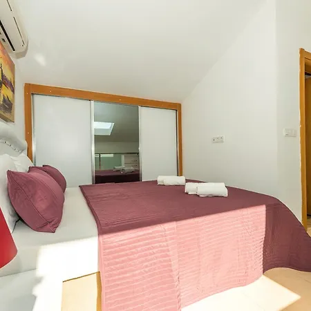 Pinara Apartment